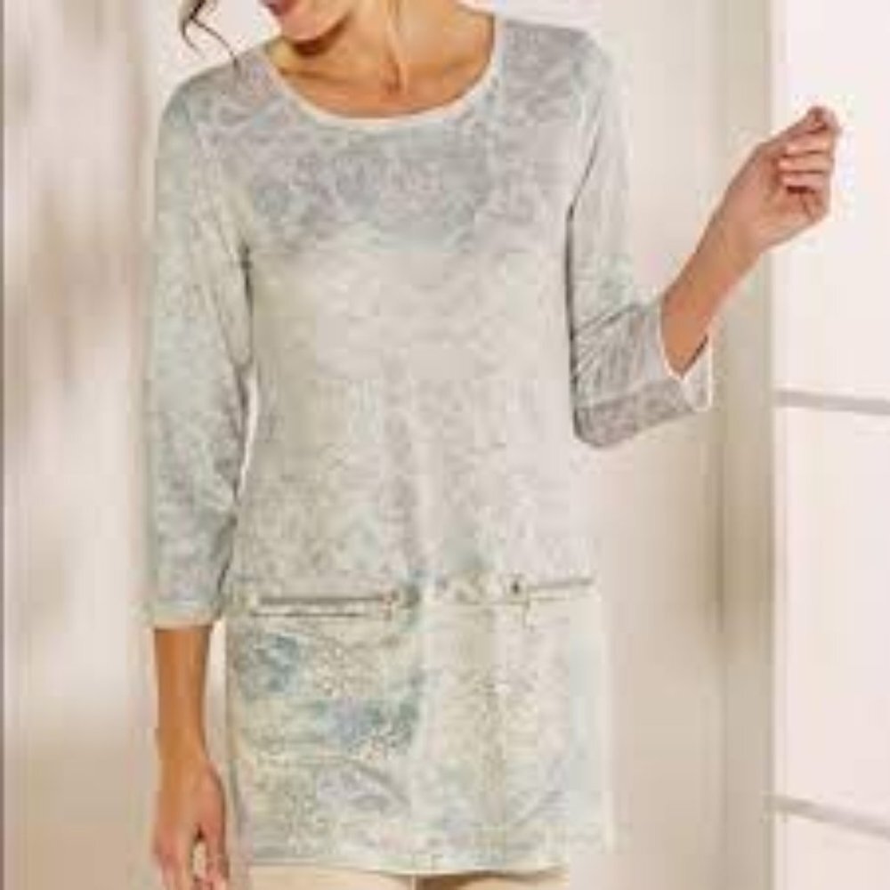 Soft Surroundings Pale Mint Green Embroidered Tunic Top